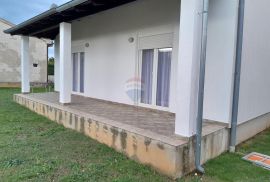 Istra,Valbandon,veliki stan u prizemlju sa terasama, Fažana, Apartamento