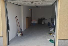 OTOK KRK-PINEZIĆI apartman sa pogledom na more i garažom, Krk, Appartment