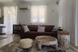 Stan u prizemlju s okućnicom u blizini Poreča, Poreč, Appartement