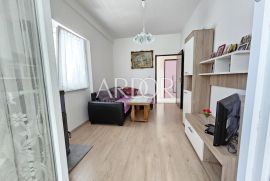 Viškovo, etaža u prizemlju sa okućnicom, Viškovo, Appartment