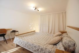 Zagreb centar 36m2 novoadaptiran parking podno grijanje,Trg Fr. Republike, Donji Grad, Appartement