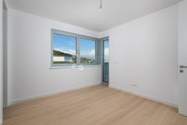 OPATIJA, LUKSUZNI STAN, 2S+DB, BALKON, LIFT, BAZEN, Opatija, Appartamento