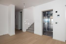 PENTHOUSE s bazenom, PANORAMSKI POGLED, Opatija, Διαμέρισμα