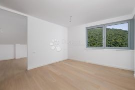 PENTHOUSE s bazenom, PANORAMSKI POGLED, Opatija, Wohnung