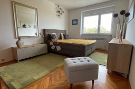 NOVORENOVIRAN MODERAN STAN - TRNSKO 51 m2, Novi Zagreb - Zapad, Appartement