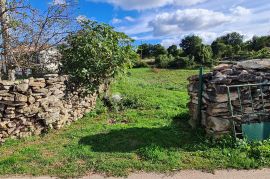 Veliko građevinsko zemljište u blizini mora, Marčana, Terreno