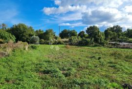 Veliko građevinsko zemljište u blizini mora, Marčana, Terreno