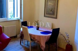 Stan u centru Rijeke, Rijeka, Apartamento