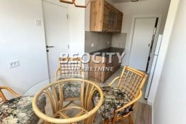 Novi Sad, Liman, Bulevar Cara Lazara, 2.0, 53m2, Novi Sad - grad, Apartamento