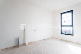 Čiovo, luksuzan penthouse s bazenom na krovnoj terasi + garažno mjesto, Okrug, Appartement