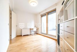 Zagreb, Rapska, četverosoban stan NKP 94 m2 s GPM, Zagreb, Flat