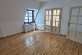 Voždovac - Voždovačka crkva - 94m2 ID#23180, Voždovac, Casa