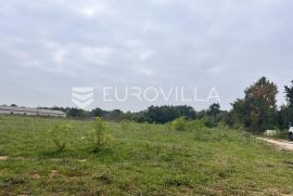 Istra, Žminj - građevinsko zemljište 500 m2 s ishodovanom građevinskom dozvolom, Žminj, Zemljište