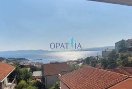 Senj, kuća sa 6 apartmana, Podzemni parking, Senj, Famiglia