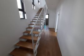 Opatija-Ika dvoetažan stan 2S+DB, 98.84 m2, Opatija - Okolica, Kвартира