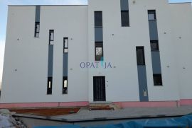 Opatija-Ika dvoetažan stan 2S+DB, 98.84 m2, Opatija - Okolica, Appartamento