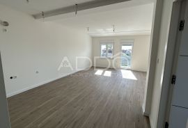 ĐAKOVO,NOVOGRADNJA!STAN TROSOBNI 2 KAT 74,90 M2,U URBANOJ VILI!PRILIKA!TOP DESTINACIJA!!, Đakovo, Appartamento