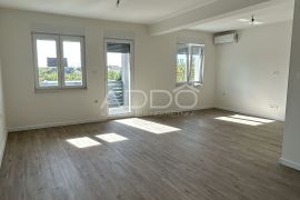 ĐAKOVO!!NOVOGRADNJA!STAN TROSOBNI NA 1 KATU 74,29 M2,U URBANOJ VILI,PRILIKA!!TOP DESTINACIJA!!, Đakovo, Kвартира