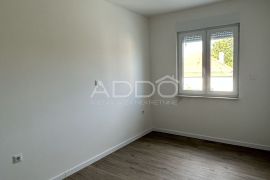 ĐAKOVO!!NOVOGRADNJA!STAN TROSOBNI NA 1 KATU 74,29 M2,U URBANOJ VILI,PRILIKA!!TOP DESTINACIJA!!, Đakovo, Appartment