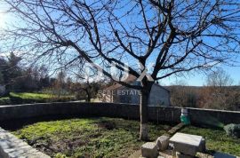 ISTRA, PAZIN - Kamena kuća s konobom u prirodi!, Gračišće, House