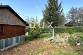 OTOČAC, SINAC - Kamena kuća s prostranim dvorištem, Otočac, House