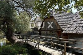 OTOČAC, SINAC - Kamena kuća s prostranim dvorištem, Otočac, House