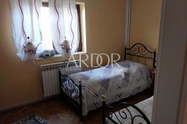 Ekskluzivno! Baška, Jurandvor, apartman sa okućnicom, Baška, House