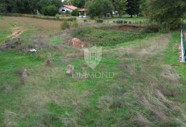 Prostrano zemljište u blizini Labina, Labin, Land