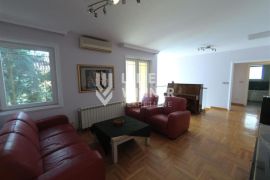 Izdavanje, vila u Zemunu ID#20245, Zemun, Haus