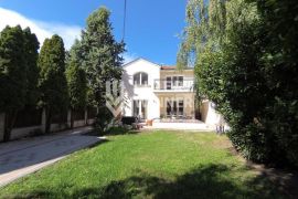 Izdavanje, vila u Zemunu ID#20245, Zemun, Casa