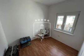 Zadar, Diklo - tipična dalmatinska kuća 120m2 u blizini mora! 255000€, Zadar, Casa