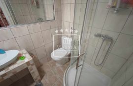 Petrčane - 3.5 soban stan s velikim dvorištem, jacuzzi! 280000€, Zadar - Okolica, Apartamento