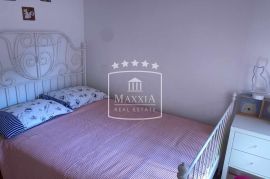 Petrčane - 3.5 soban stan s velikim dvorištem, jacuzzi! 280000€, Zadar - Okolica, Apartamento