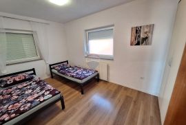 KASTAV, Trinajstići - odličan stan za 6 radnika, Kastav, Appartement