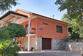 OPATIJA, LOVRAN - obiteljska kuća u oazi mira i zelenila, Lovran, House