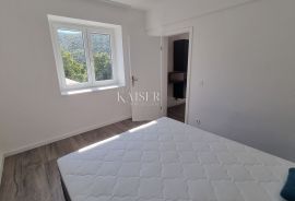 Drivenik - kuća za odmor sa bazenom, 150m2, Vinodolska Općina, Maison