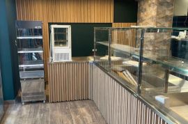 Sesvete, Sesvetska cesta, kompletno opremljen fast food lokal 67 m2 s izlogom, Sesvete, Propiedad comercial