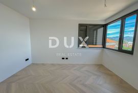 OPATIJA, CENTAR - 3S+DB stan 140m2 u novogradnji u centru Opatije, garaža, terasa, pogled na more, Opatija, شقة