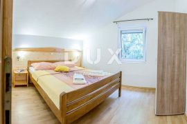 STARIGRAD PAKLENICA - apartmanska kuća blizu mora, Starigrad, بيت