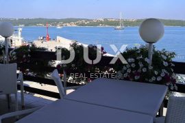 Otok Krk - Restoran prvi red do mora, Dobrinj, Commercial property