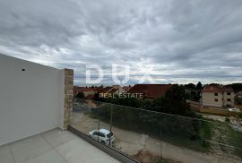 UMAG, ZAMBRATIJA - Novogradnja sa fenomenalnim pogledom, Umag, Apartamento