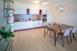 OPATIJA - luksuzan stan s bazenom i pogledom, Opatija, Appartment