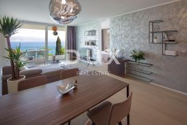 OPATIJA - luksuzan stan s bazenom i pogledom, Opatija, Apartamento