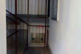 Drenova, uredna garsonijera, 24 m2, Rijeka, Appartment