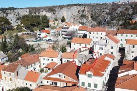 Kamena kuća u centru Imotskog 102 m2 - novo u ponudi, Imotski, Ev