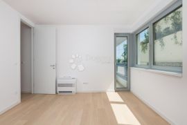 OPATIJA, LUKSUZNI STAN, 2S+DB, BALKON, LIFT, BAZEN, Opatija, Apartamento