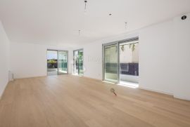 OPATIJA, LUKSUZNI STAN, 2S+DB, BALKON, LIFT, BAZEN, Opatija, Apartamento