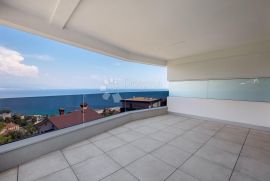 OPATIJA, LUKSUZNI STAN, 2S+DB, BALKON, LIFT, BAZEN, Opatija, Appartamento