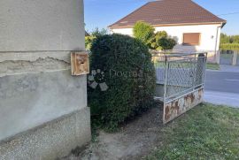 KUĆA ZA RUŠENJE I VELIKO GRAĐEVINSKO ZEMLJIŠTE, Prelog, Haus