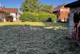 KUĆA ZA RUŠENJE I VELIKO GRAĐEVINSKO ZEMLJIŠTE, Prelog, House